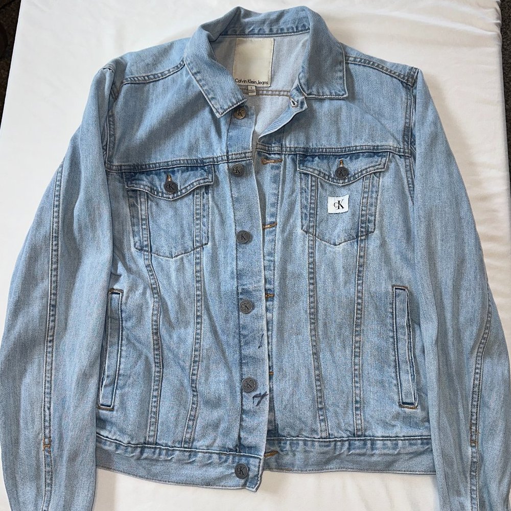 Calvin Klein Classic Light Wash Denim Jacket, Size Large